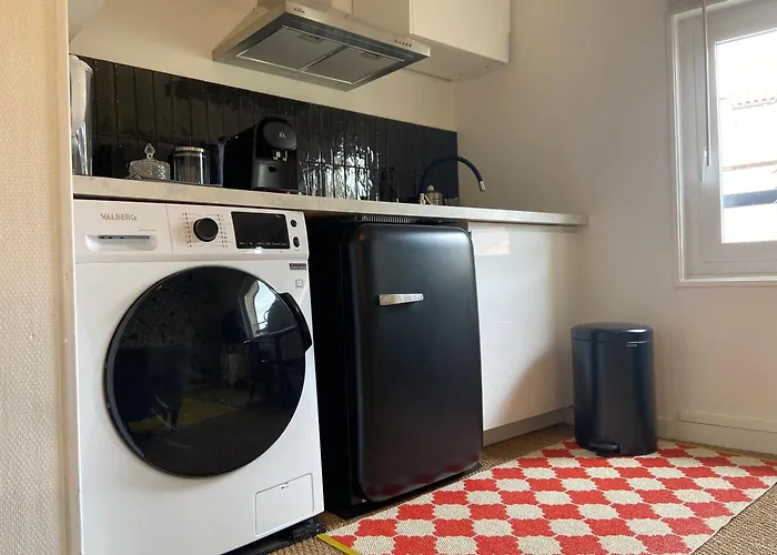 Bel Appartement, Oiseau 1